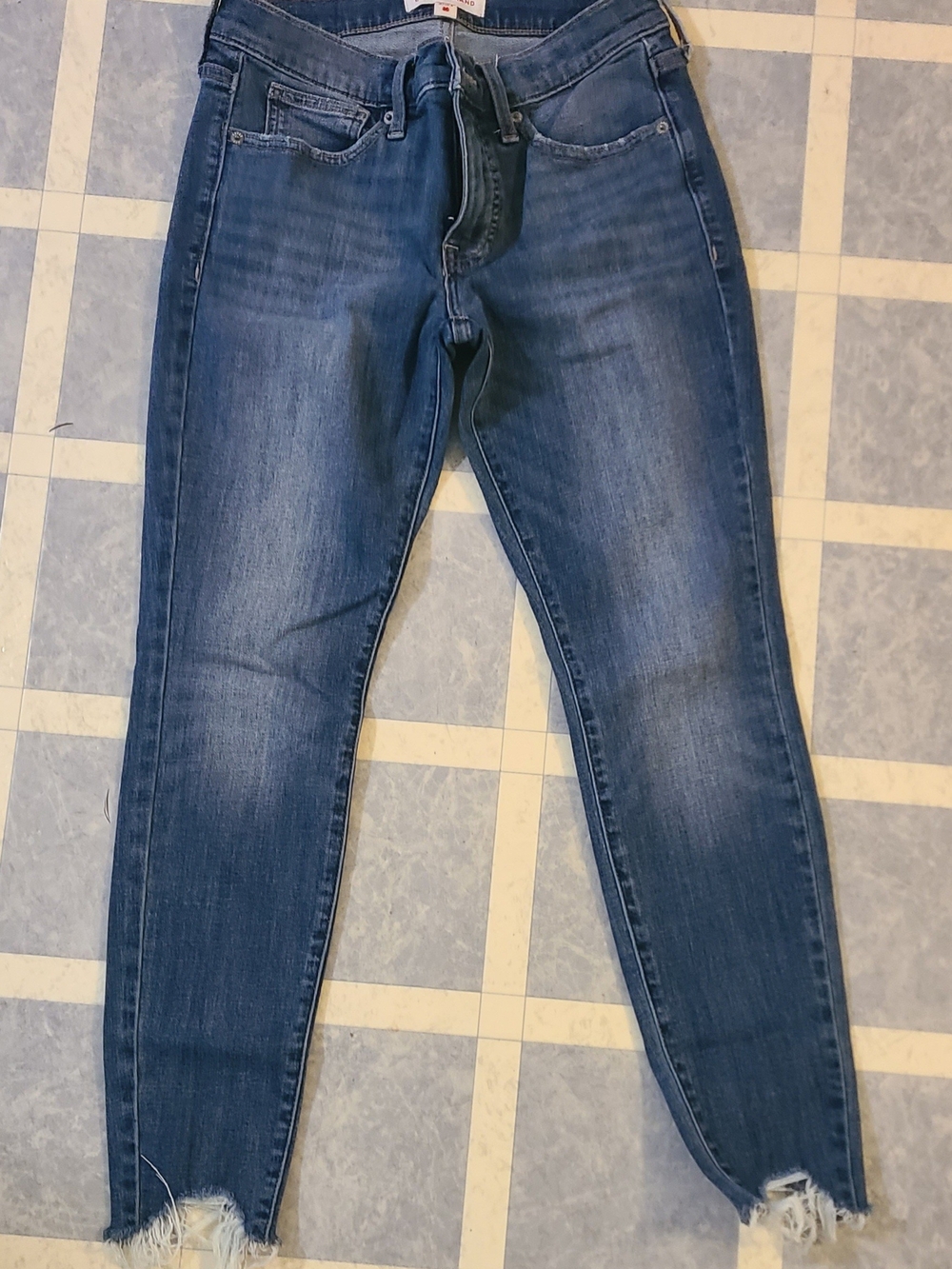 Lucky Brand Women's Dark Blue Skinny Jeans with Frayed Hem